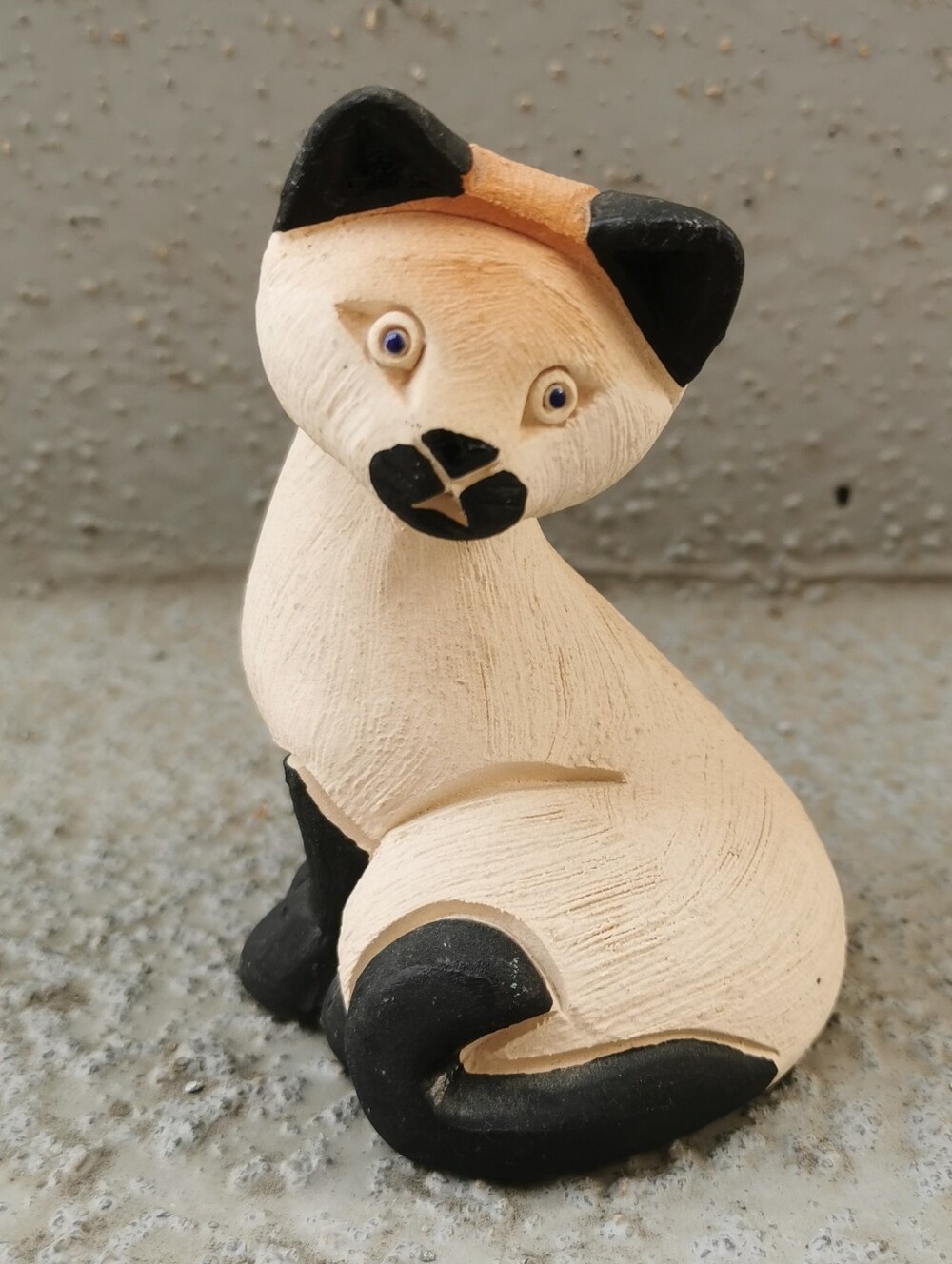 Vintage Artesania Rinconada Siamese Cat Figurine Signed Uruguay